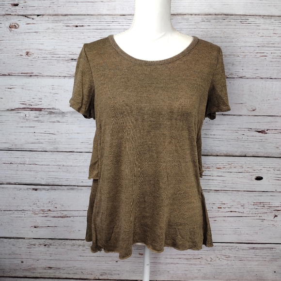 Chaser Ruffle Back Tee - Picture 2 of 8